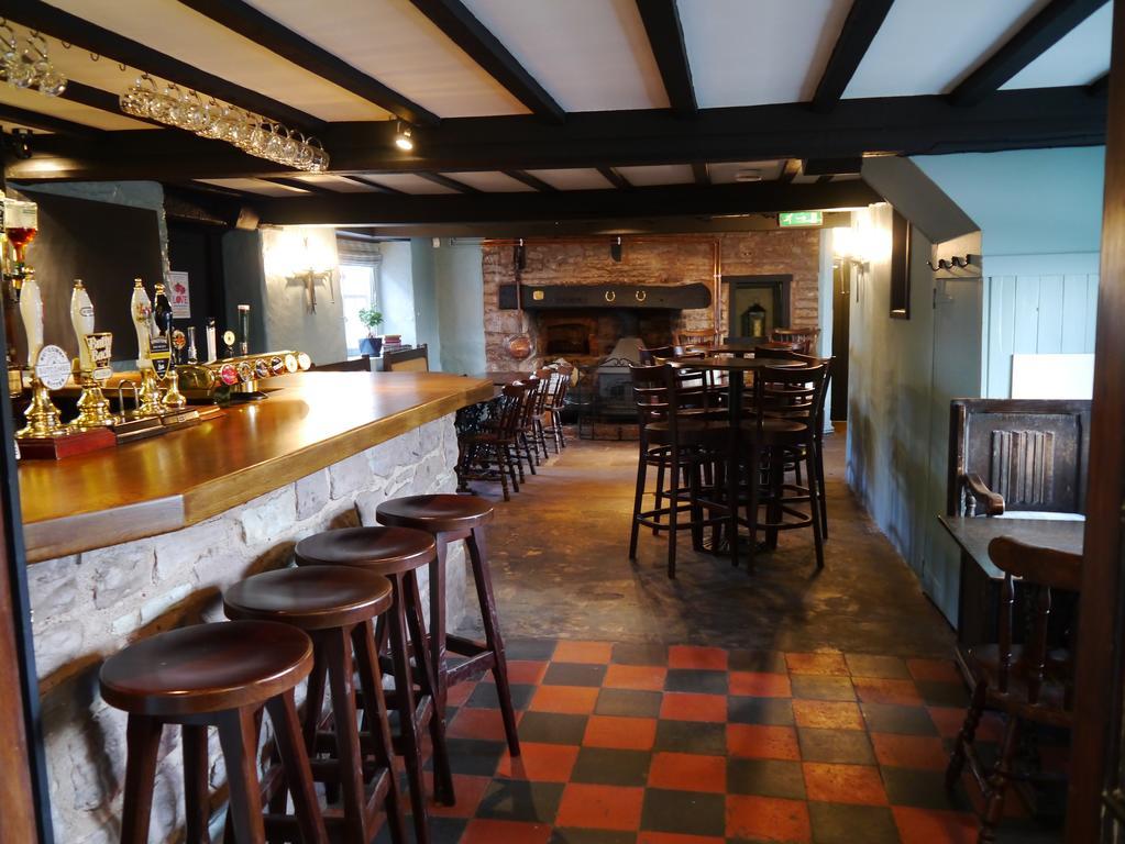 Garway Moon Inn المظهر الخارجي الصورة