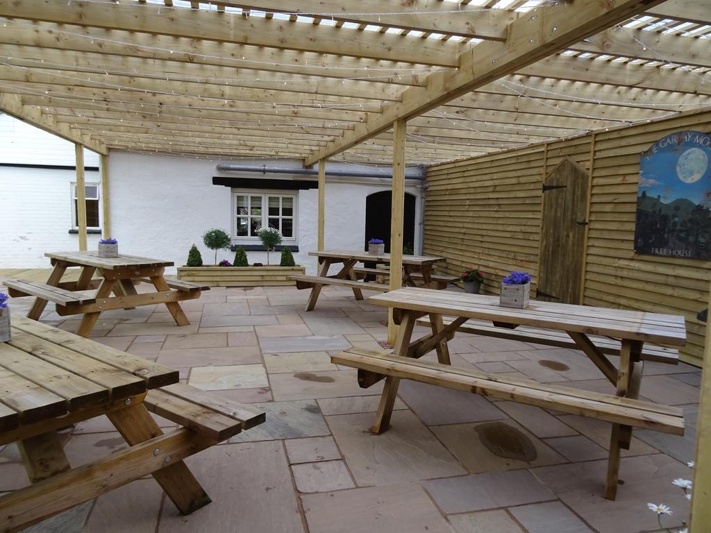 Garway Moon Inn المظهر الخارجي الصورة